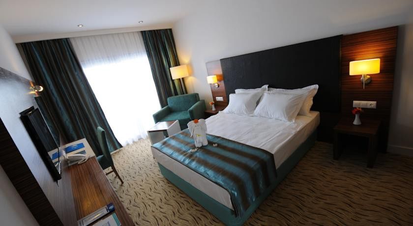 Palm Wings Kusadasi Beach Resort&Spa ภายนอก รูปภาพ
